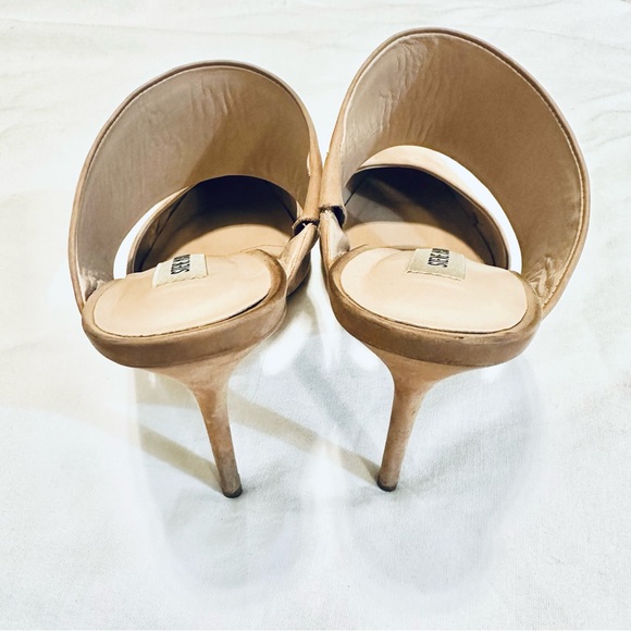 STEVE MADDEN Pointed Toe Heel - Picture 7 of 8